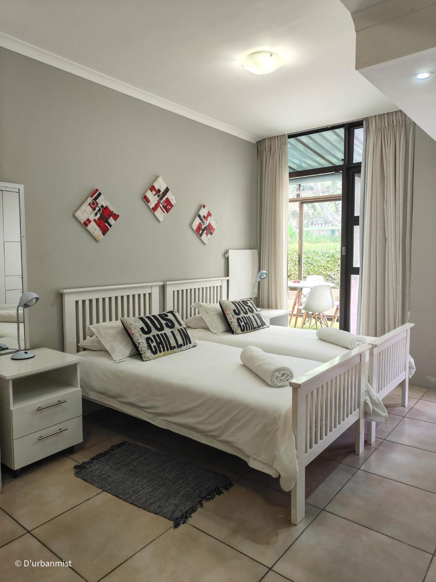 דרבנוויל D'Urbanmist Self-Catering Guest House מראה חיצוני תמונה