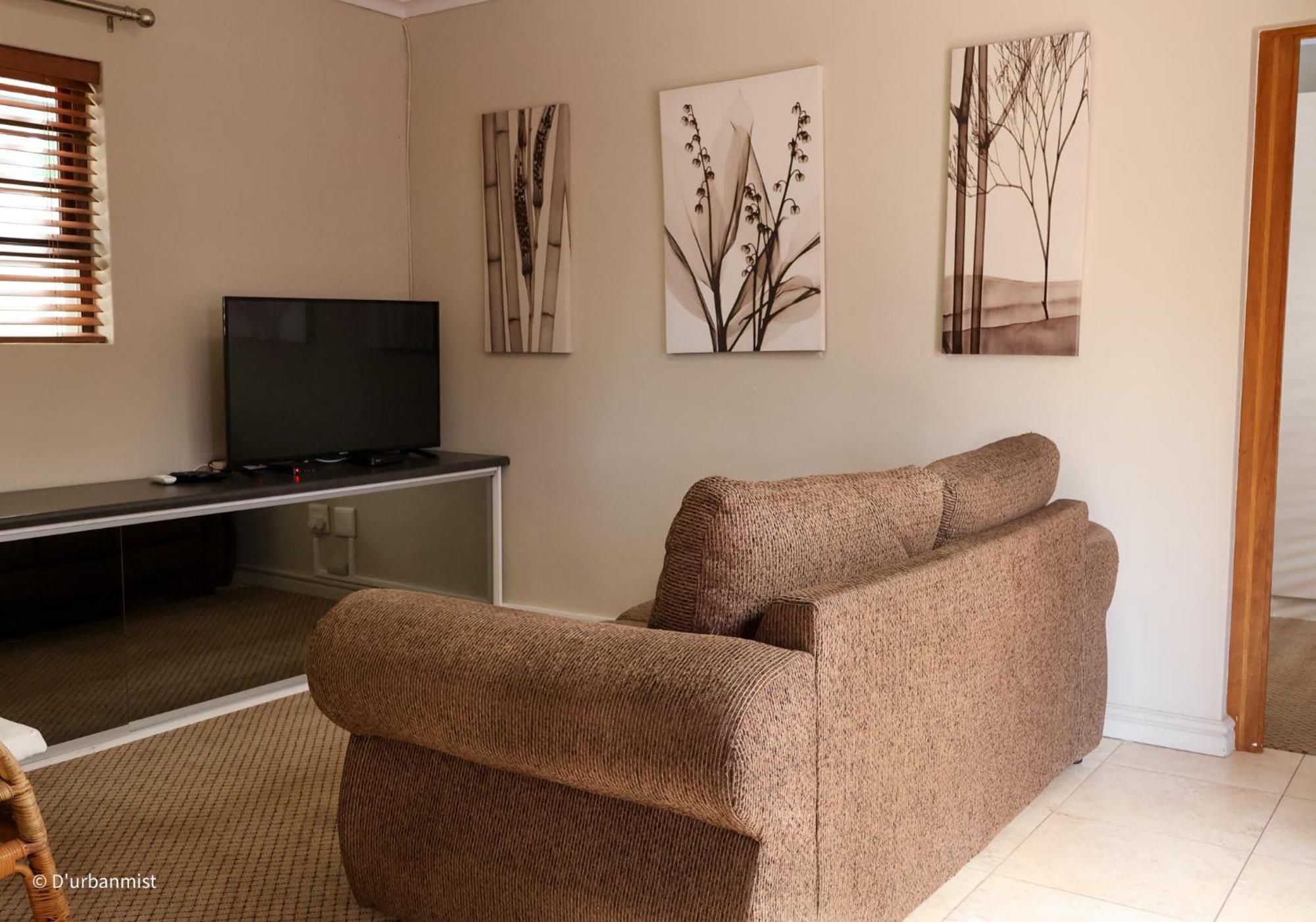 דרבנוויל D'Urbanmist Self-Catering Guest House מראה חיצוני תמונה