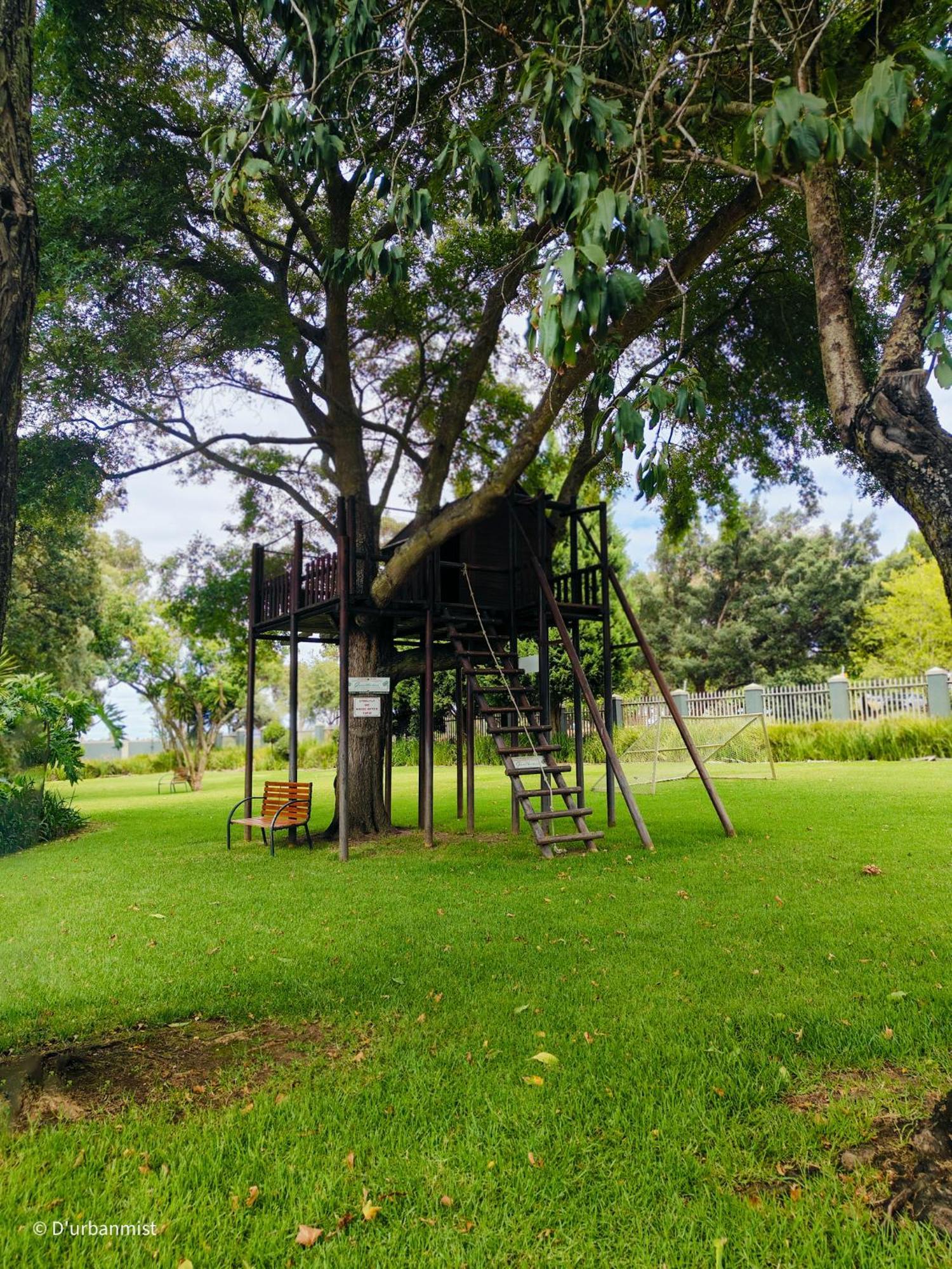 דרבנוויל D'Urbanmist Self-Catering Guest House מראה חיצוני תמונה